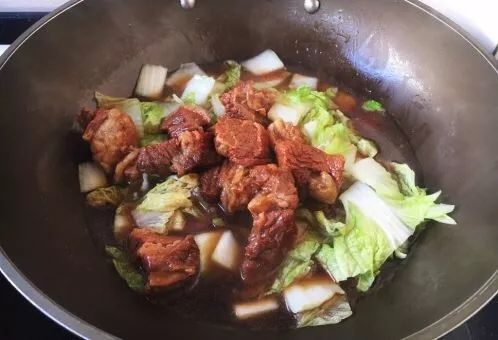 六叔的菜炖牛肉，一道家的味道