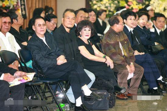 最准确的马报彩图—解码赛马的胜者之秘最准确的马报彩图怨天怨地地怪别人