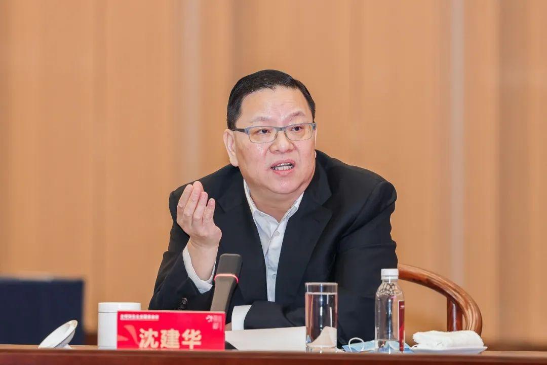 新澳资彩长期免费资料—为您的财富之路提供坚实支持
引言部分（约304字）随着互联网技术的飞速发展，人们获取信息的方式也日益多样化。在众多资讯中，strong>新奥姿采新奥精准精选免费提供