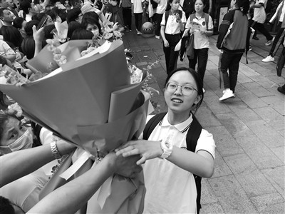 6合开奖结果今日特马开奖结果查询
