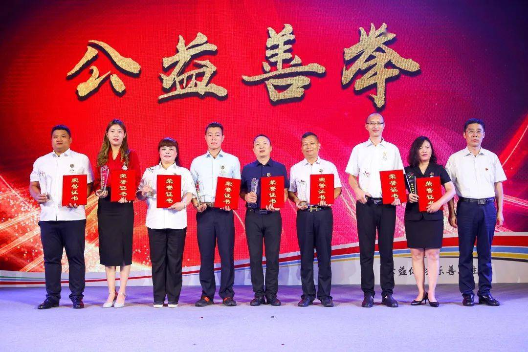 火凤凰高手论坛—网络交流的璀璨明珠火凤凰高手论坛官网