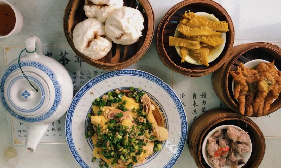 澳门六记粥面，美食之旅的必选之地澳门六记竹升面